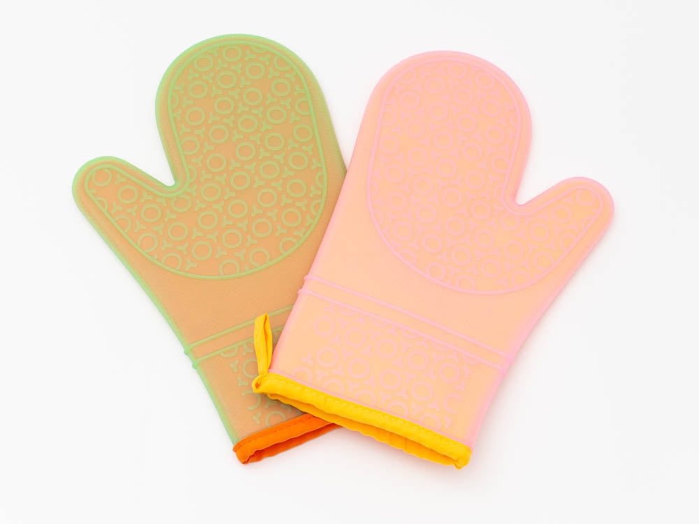 Staff Oven Mitts – UR Fancy Shop